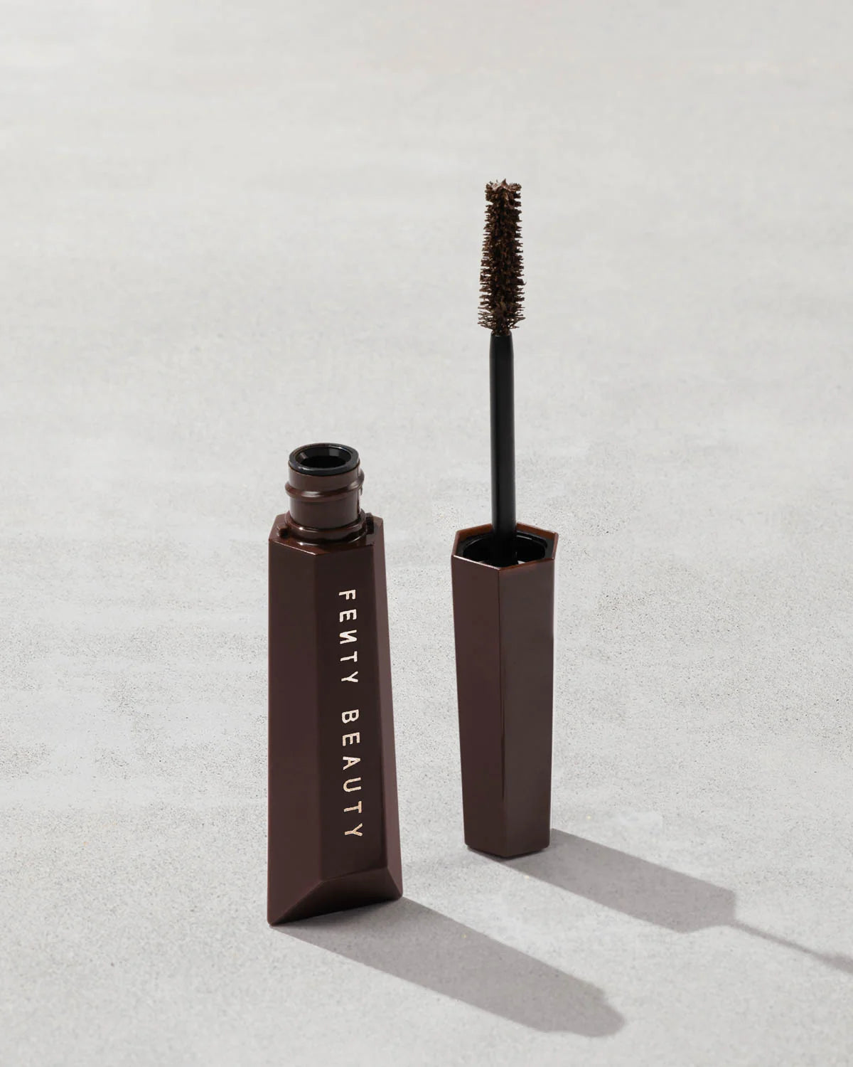 Hella Thicc Volumizing Mascara - Fenty Beauty
